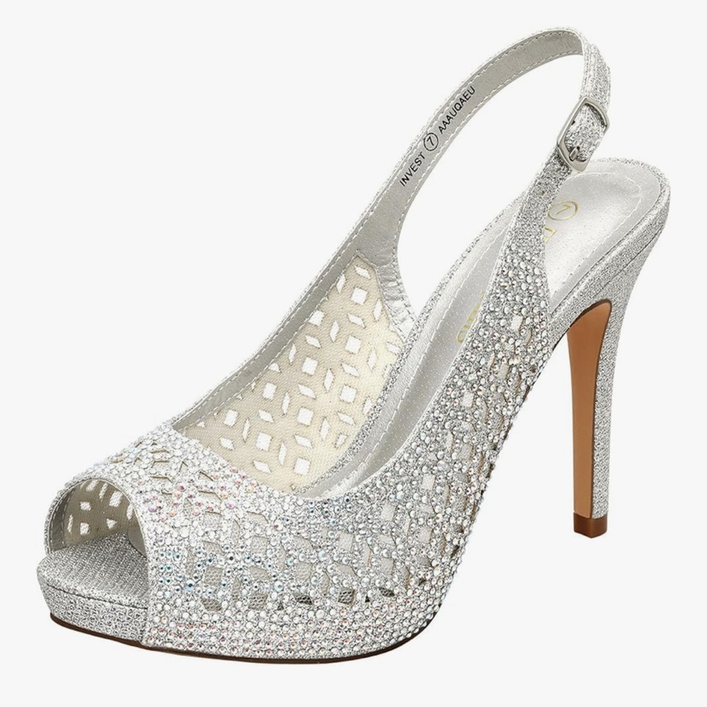 Sz 6 Elegant Silver Slingback Heels